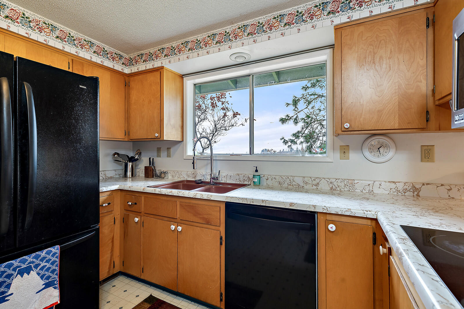 6875 Pioneer Road Medford, OR 97501 - Photo 22 of 49 37_PR_37_mls