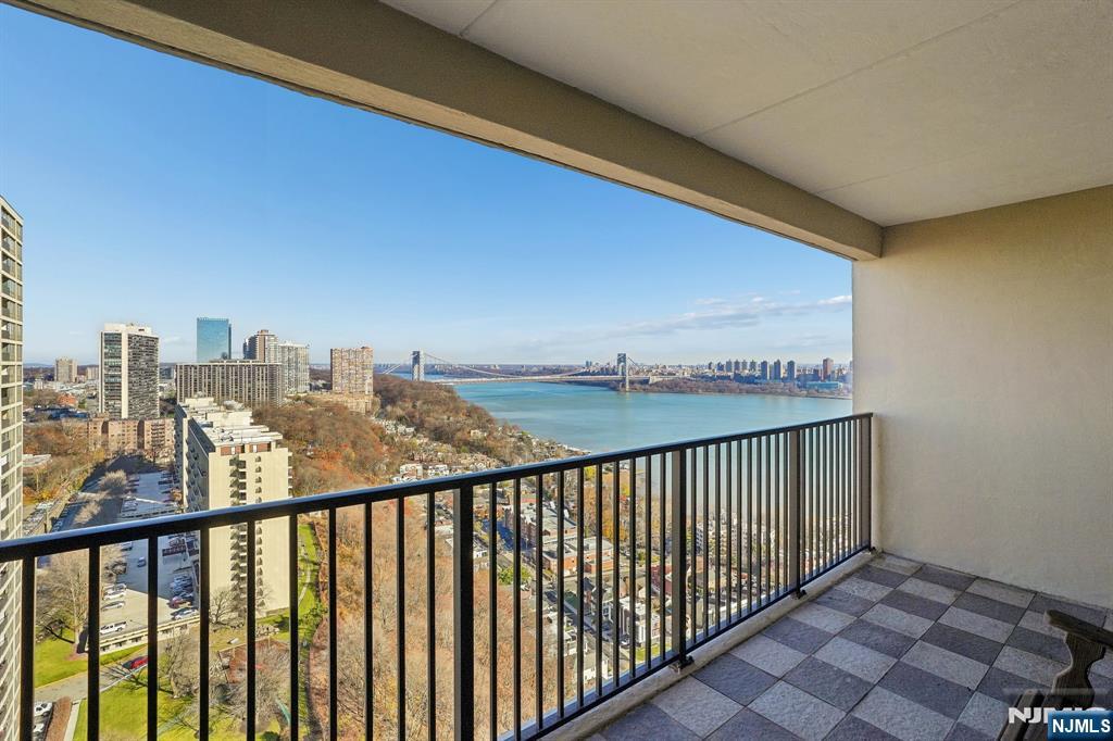 5 Horizon Road, Unit 2304 Fort Lee, NJ 07024 - Photo 19 of 36