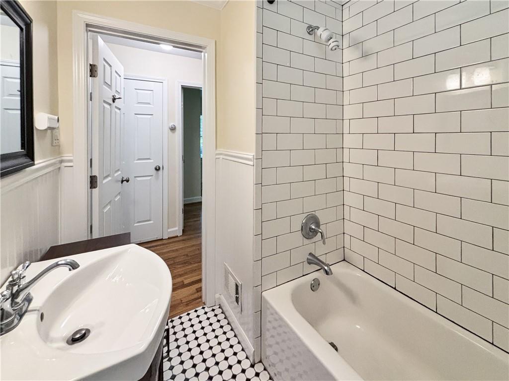 6058 Harleston Road Northeast Atlanta, GA 30328 - Photo 19 of 30