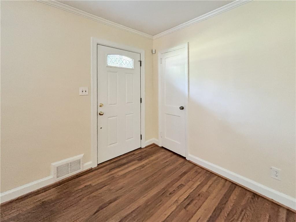 6058 Harleston Road Northeast Atlanta, GA 30328 - Photo 2 of 30