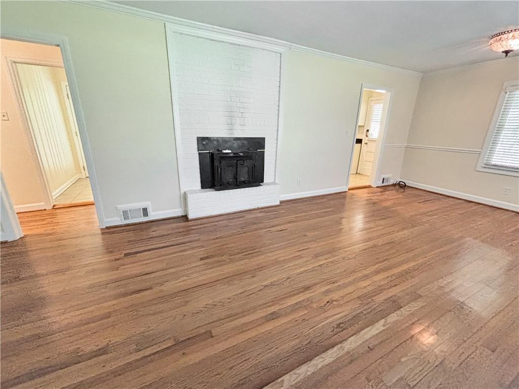 6058 Harleston Road Northeast Atlanta, GA 30328 - Photo 4 of 30