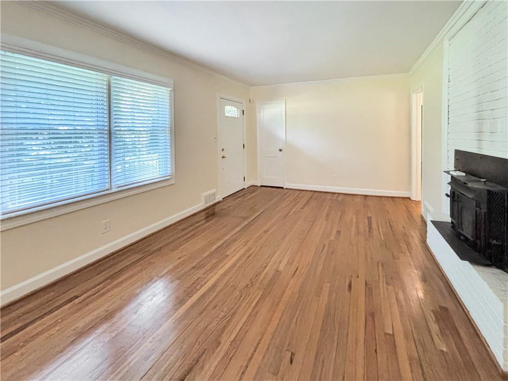 6058 Harleston Road Northeast Atlanta, GA 30328 - Photo 5 of 30