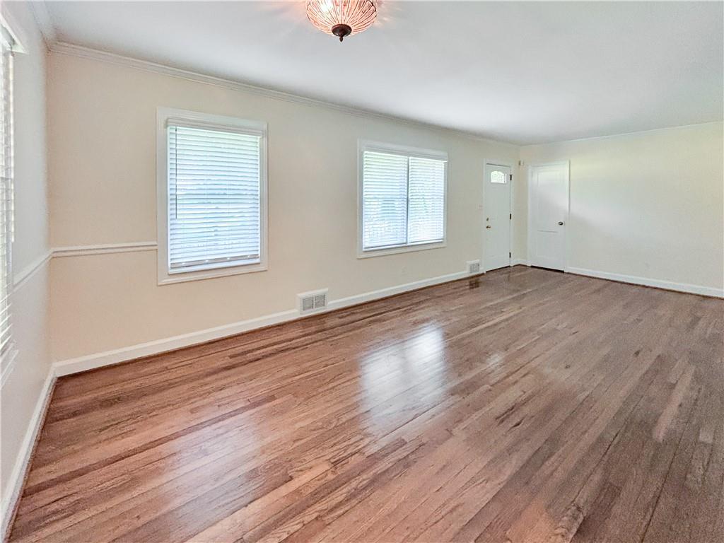 6058 Harleston Road Northeast Atlanta, GA 30328 - Photo 7 of 30