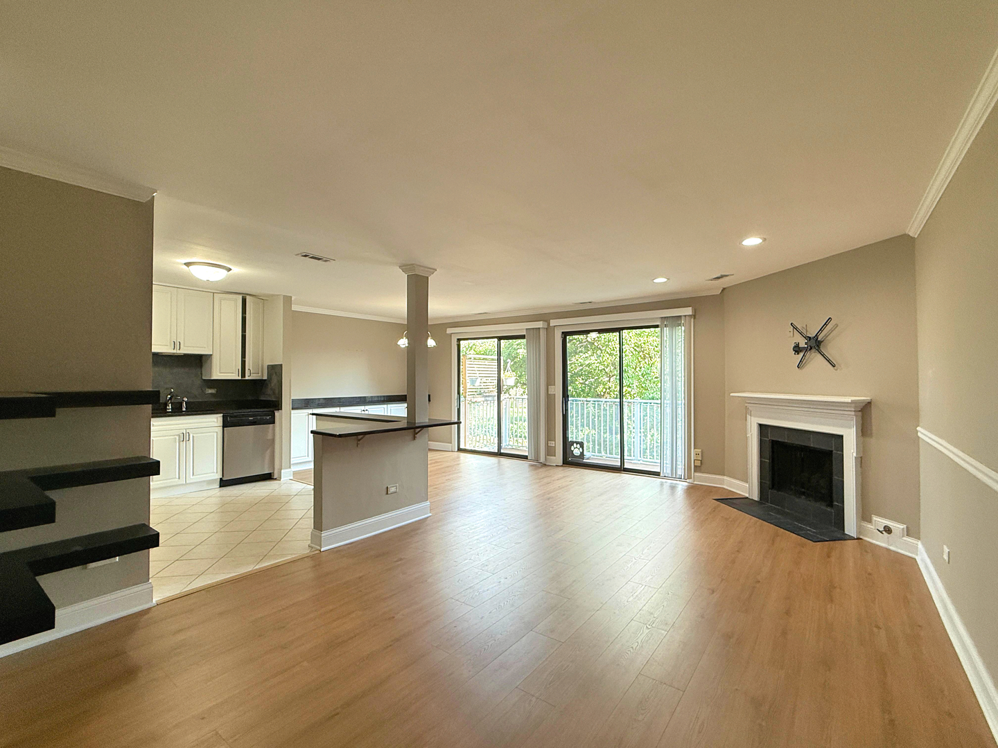 941 Yosemite Trail, Unit C7 Roselle, IL 60172 - Photo 3 of 14