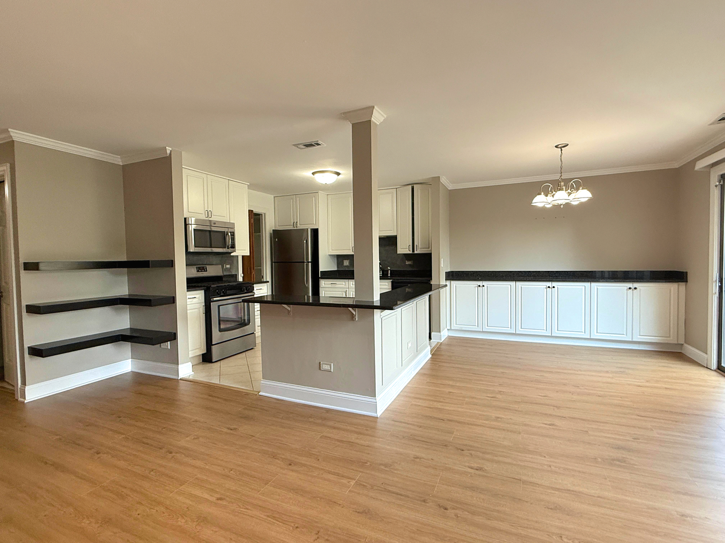 941 Yosemite Trail, Unit C7 Roselle, IL 60172 - Photo 4 of 14