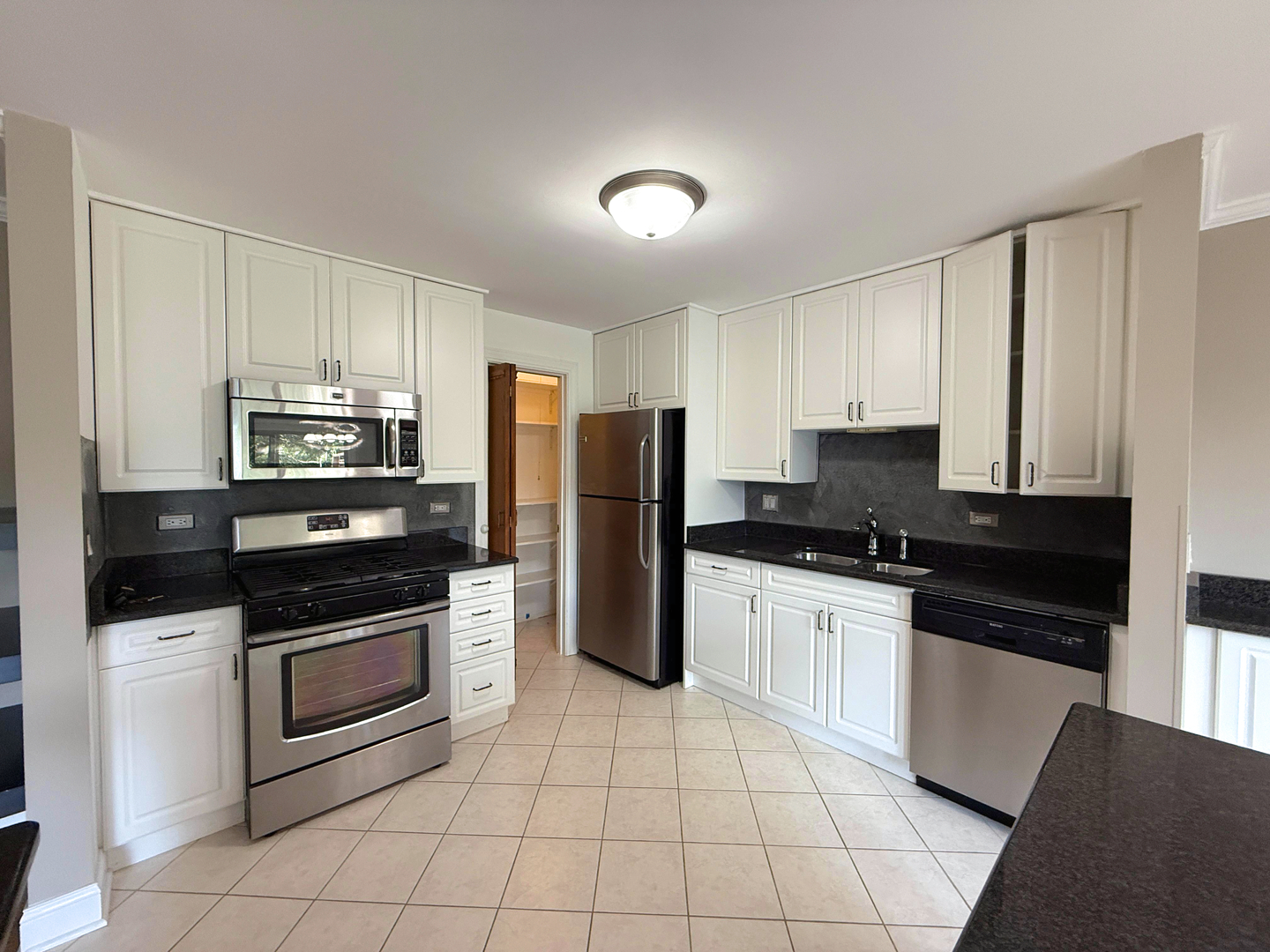 941 Yosemite Trail, Unit C7 Roselle, IL 60172 - Photo 6 of 14