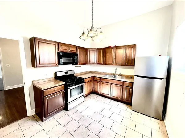 $1,545 | 2812 Chippewa Street, New Orleans, LA 70115