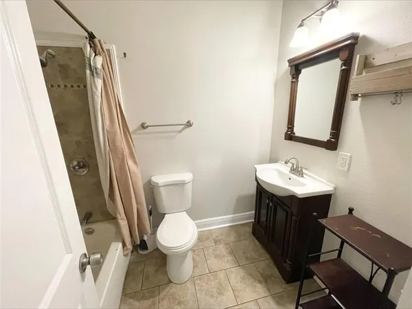 $1,545 | 2812 Chippewa Street, New Orleans, LA 70115