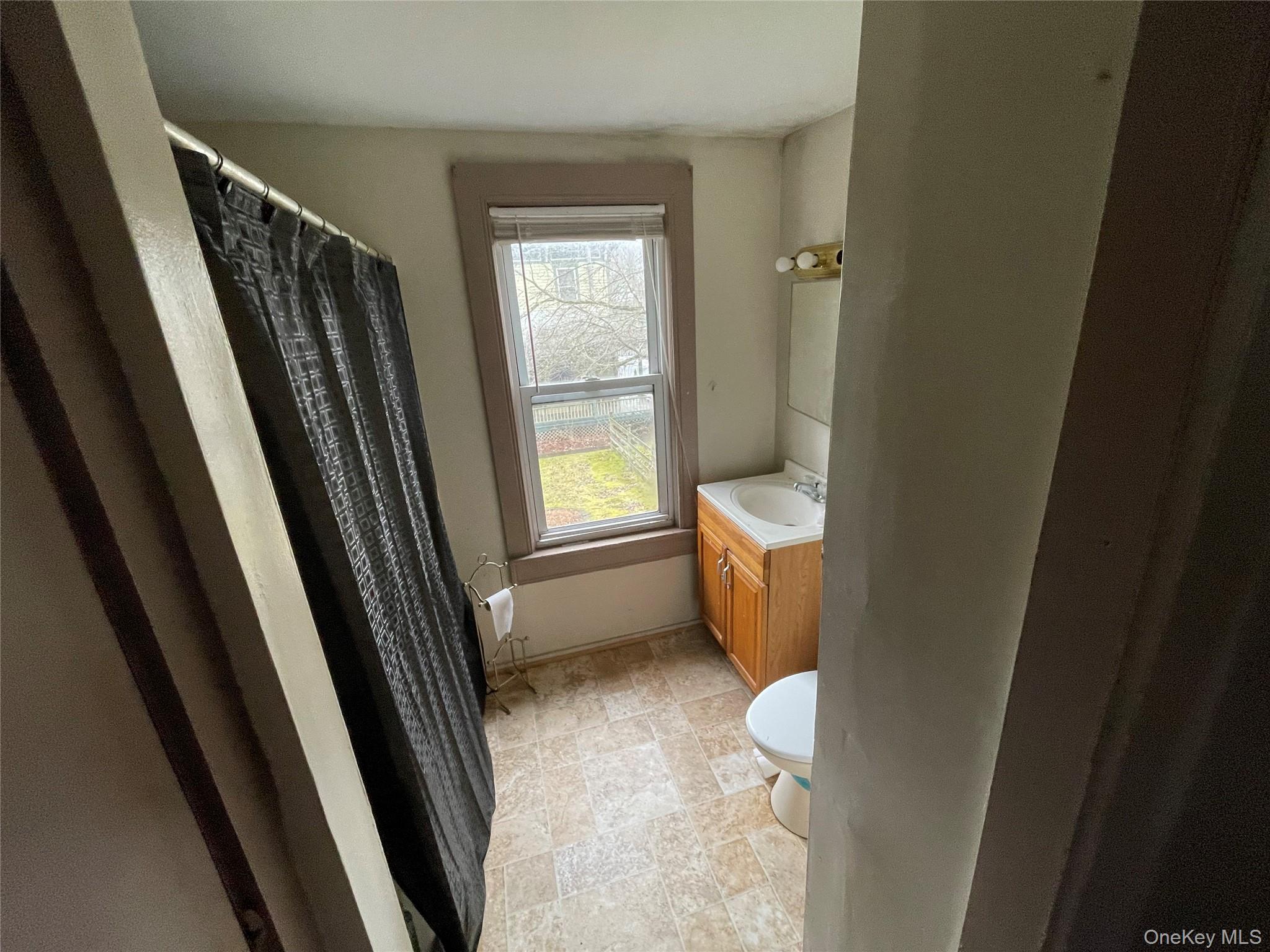 865 North Branch Road Callicoon, NY 12766 - Photo 11 of 15 Bathroom with vanity and curtained shower