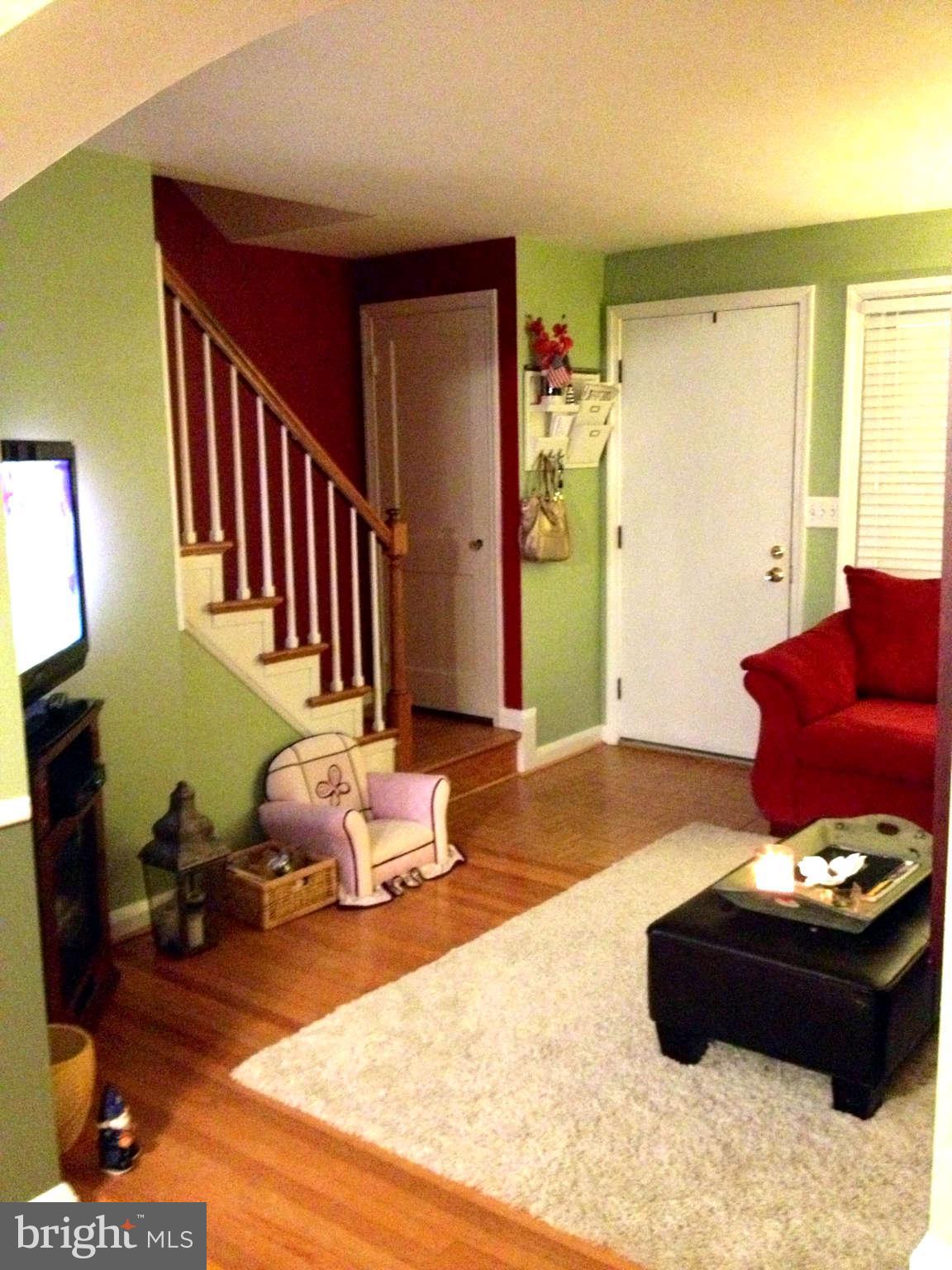 8309 Hillendale Road Baltimore, MD 21234 - Photo 2 of 15 Living Room