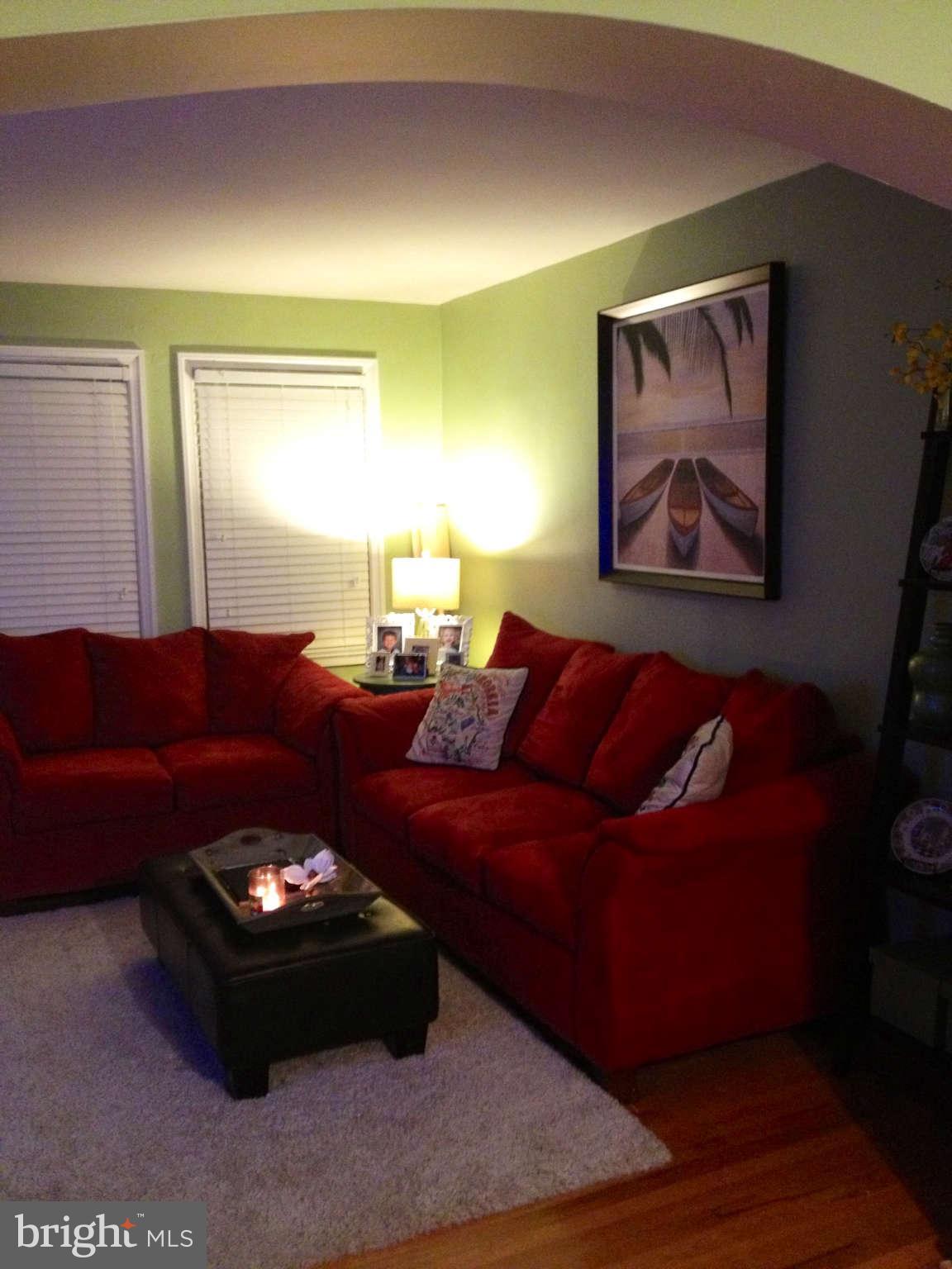 8309 Hillendale Road Baltimore, MD 21234 - Photo 3 of 15 Living Room