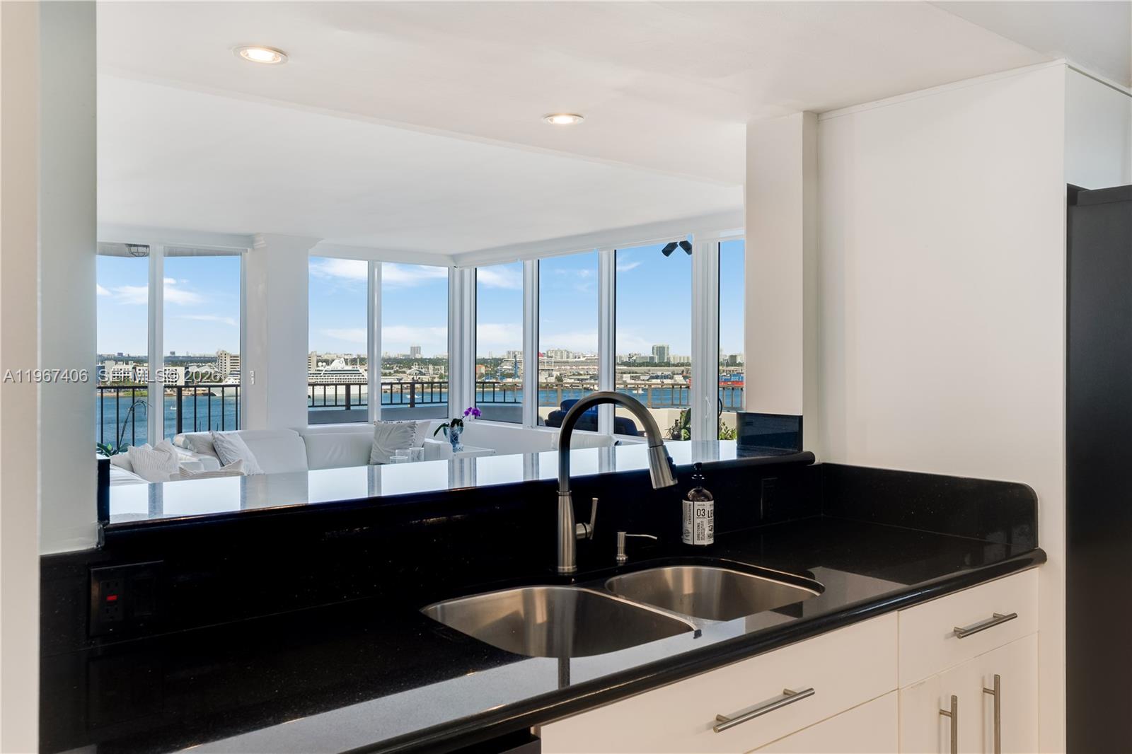 520 Brickell Key Drive, Unit A1506 Miami, FL 33131 - Photo 18 of 49