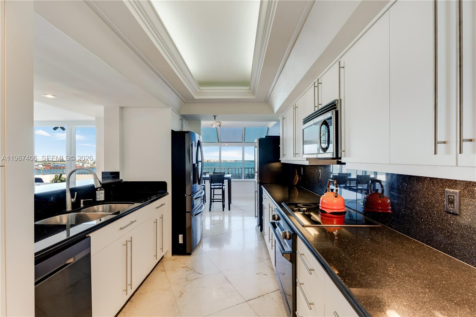 520 Brickell Key Drive, Unit A1506 Miami, FL 33131 - Photo 20 of 49