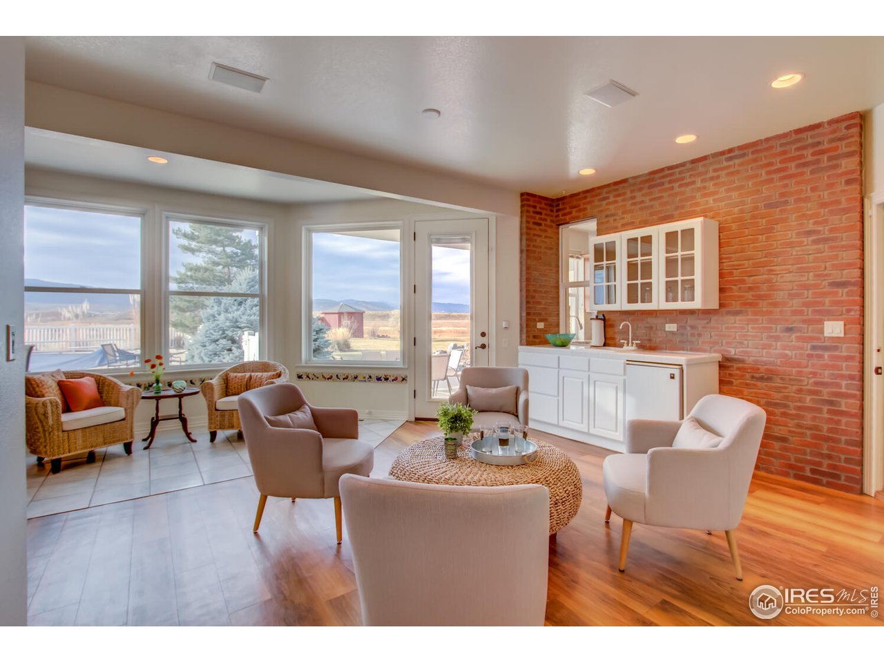 7401 Deerfield Road Longmont, CO 80503 - Photo 22 of 39 Lounge area with a view