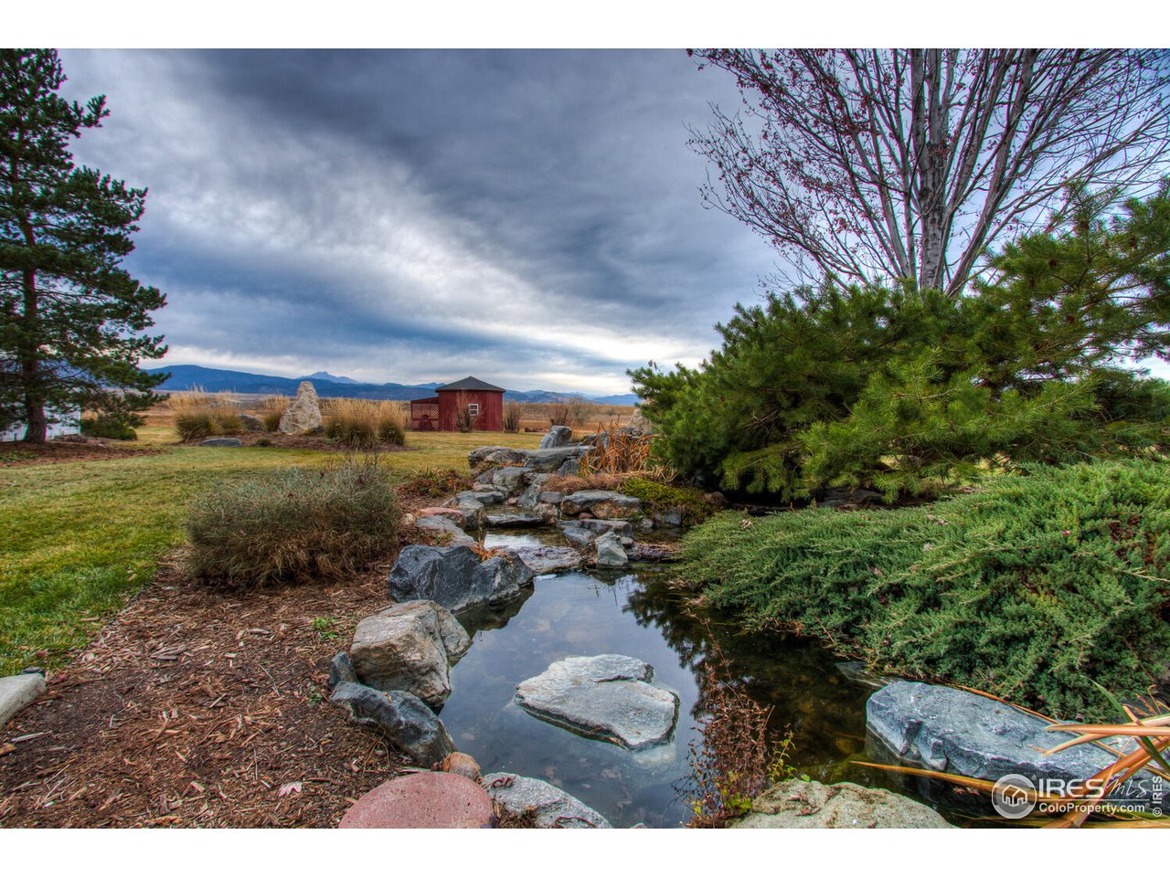 7401 Deerfield Road Longmont, CO 80503 - Photo 32 of 39 Cool water feature