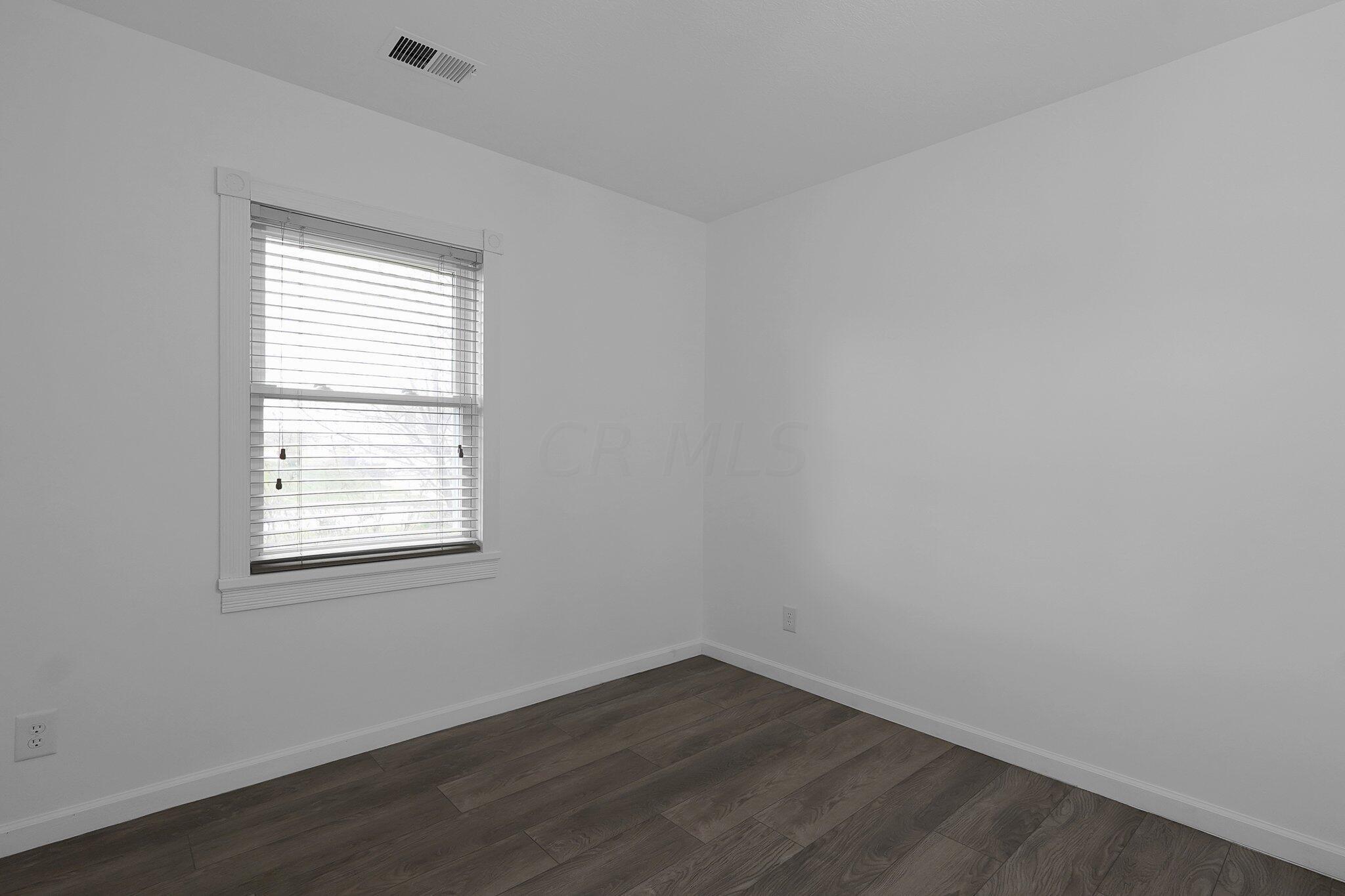 5274 Rampart Road Columbus, OH 43207 - Photo 12 of 27 12-web-or-mls-5274-rampart-rd
