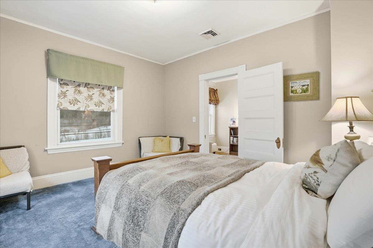 419 Bridge Street Manchester, NH 03104 - Photo 22 of 56