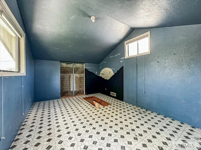 $279,900 | 226 South Johnson Avenue, Pocatello, ID 83204