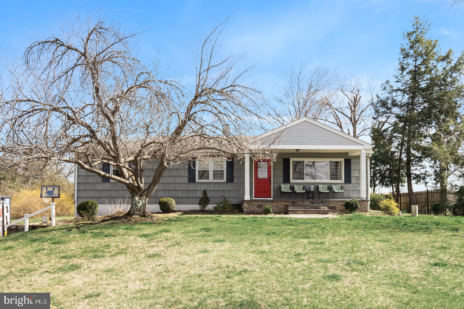 32 Burd Road Pennington, NJ 08534 - Photo 1 of 26
