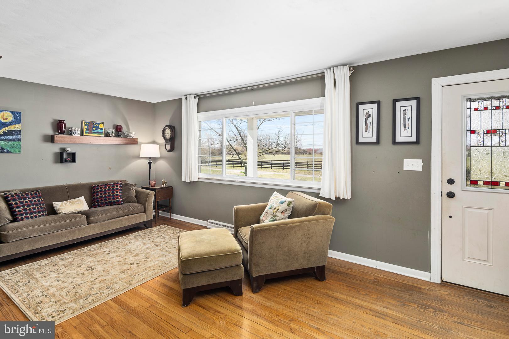 32 Burd Road Pennington, NJ 08534 - Photo 5 of 26