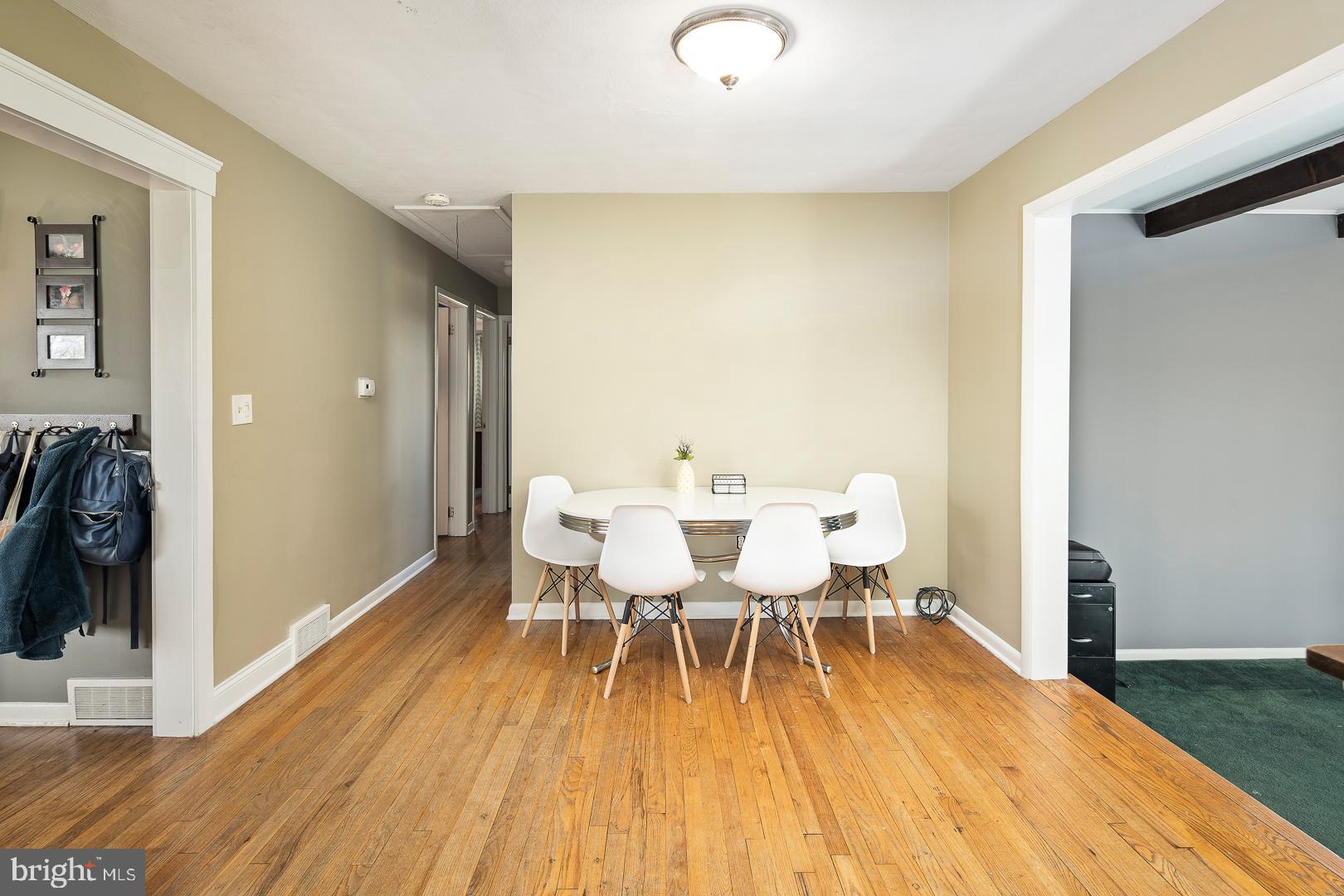 32 Burd Road Pennington, NJ 08534 - Photo 10 of 26