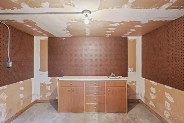 a view of entryway and hall