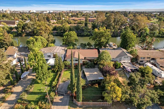 $829,000 | 2920 Canal Drive, Stockton, CA 95204