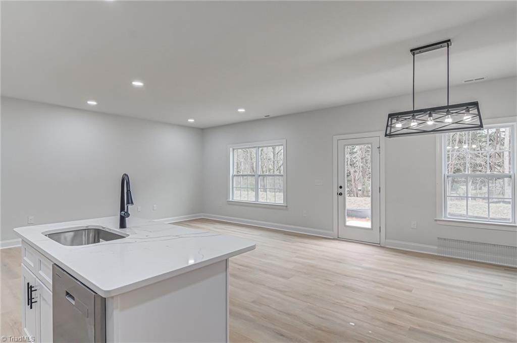 4721 Ridgefall Road Greensboro, NC 27410 - Photo 5 of 27 Gallery Image 5
