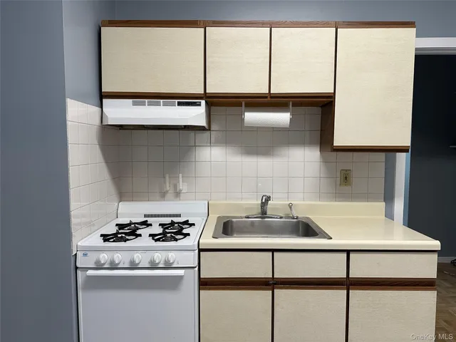 $1,600 | 13 Jackson Street, Unit C, Chester, NY 10918