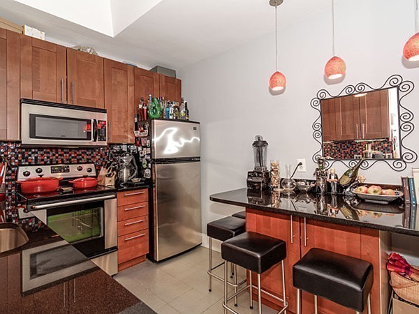 41 Winslow Road, Unit 5 Brookline, MA 02446 - Photo 7 of 12