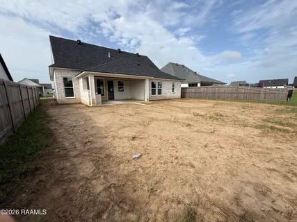 $384,204 | 409 Whispering Meadows Road, Broussard, LA 70518