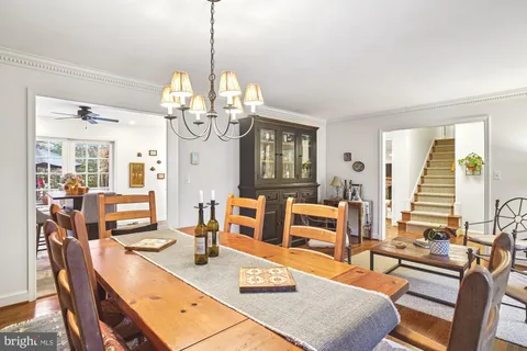 $1,425,000 | 6904 Old Gate Lane, North Bethesda, MD 20852