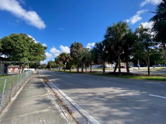 3929 Northwest 207 St Road Miami Gardens, FL 33055 - Photo 2 of 18