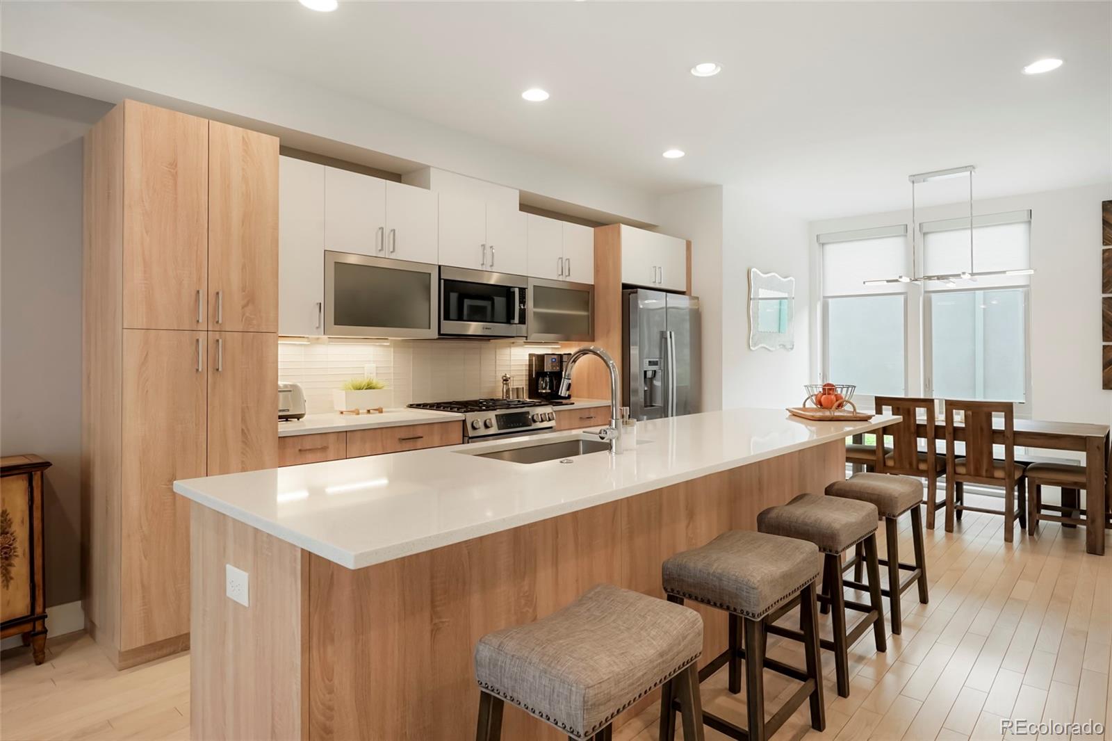 879 Delaware Street Denver, CO 80204 - Photo 10 of 39