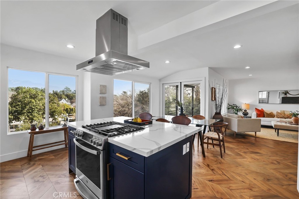 150 Malcolm Drive Pasadena, CA 91105 - Photo 7 of 34