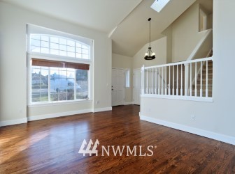 16044 Southeast 170th Court Renton, WA 98058 - Photo 3 of 11 Gallery Image 3