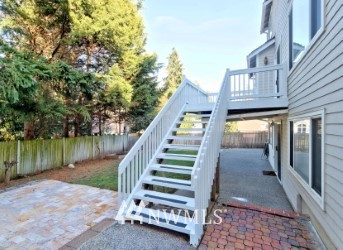 16044 Southeast 170th Court Renton, WA 98058 - Photo 7 of 11 Gallery Image 7