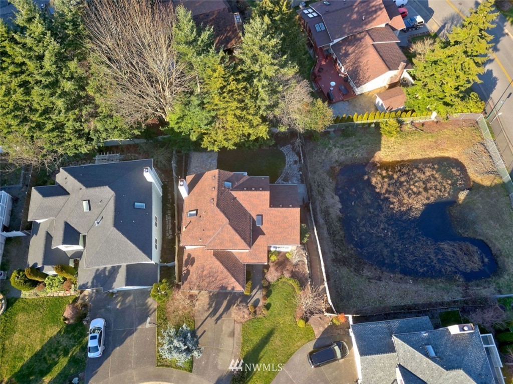 16044 Southeast 170th Court Renton, WA 98058 - Photo 9 of 11 Gallery Image 9