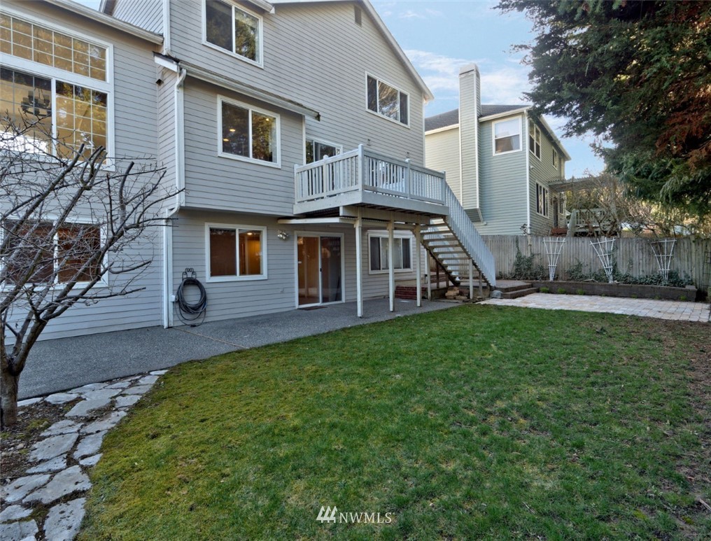 16044 Southeast 170th Court Renton, WA 98058 - Photo 10 of 11 Gallery Image 10
