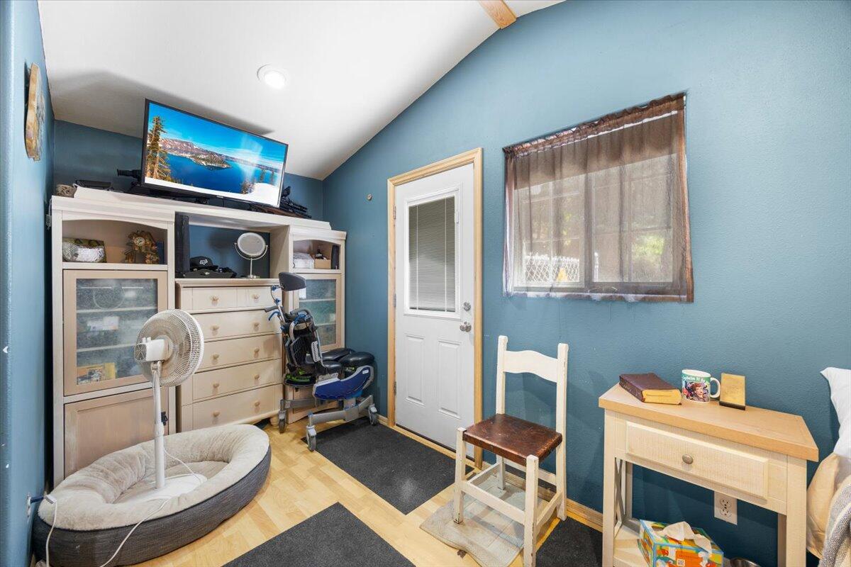 26334 Rocky Point Road Klamath Falls, OR 97601 - Photo 10 of 25 13-IMG_1540