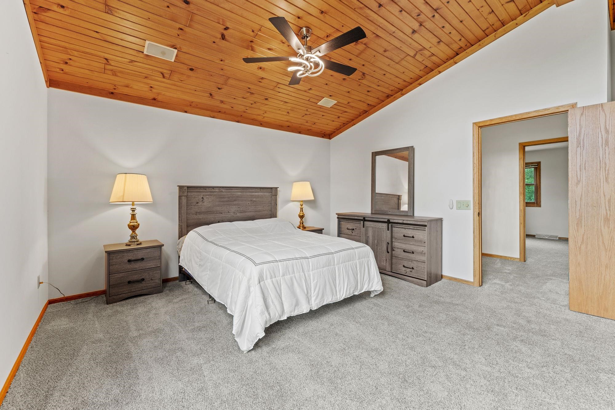 S6041 Oak Court Baraboo, WI 53913 - Photo 24 of 69