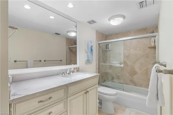 $17,000 | 3443 Gulf Shore Boulevard North, Unit 303, Naples, FL 34103