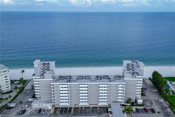 $17,000 | 3443 Gulf Shore Boulevard North, Unit 303, Naples, FL 34103