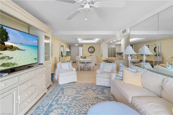 $17,000 | 3443 Gulf Shore Boulevard North, Unit 303, Naples, FL 34103