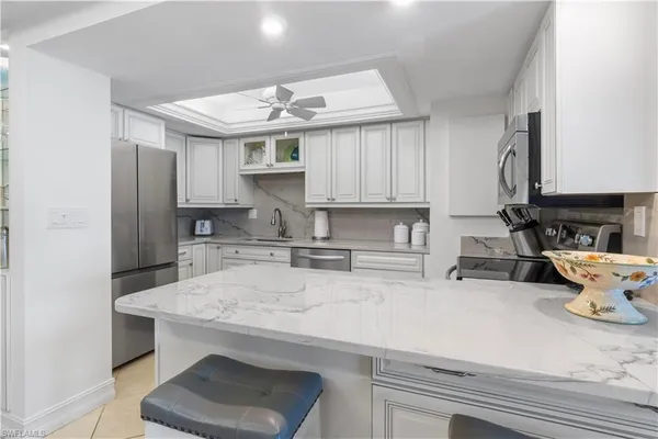 $17,000 | 3443 Gulf Shore Boulevard North, Unit 303, Naples, FL 34103