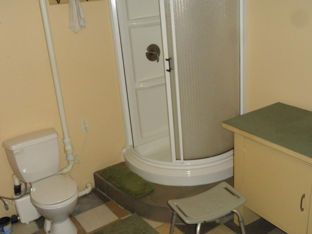 157 Snyder Road Gray, TN 37615 - Photo 26 of 36 Laundry bath in basement
