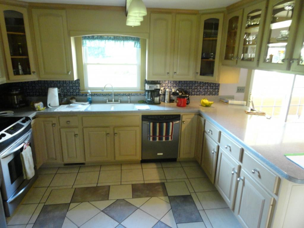 157 Snyder Road Gray, TN 37615 - Photo 4 of 36 Updated Kitchen