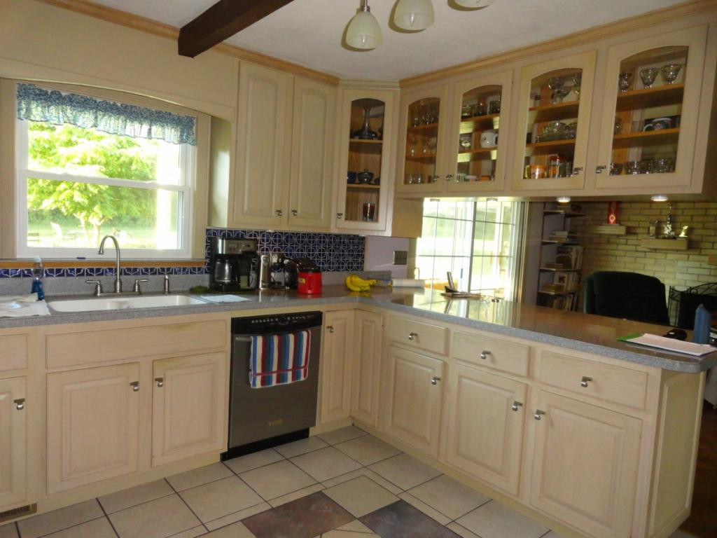 157 Snyder Road Gray, TN 37615 - Photo 8 of 36 Corian countertops