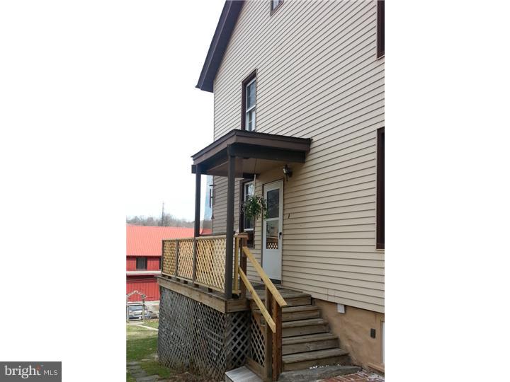 677 Mount Road Aston, PA 19014 - Photo 19 of 21 Exterior Side