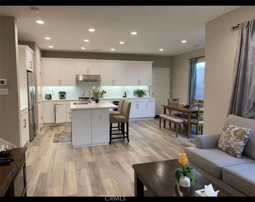 158 Excursion Irvine, CA 92618 - Photo 2 of 15 Gallery Image 2